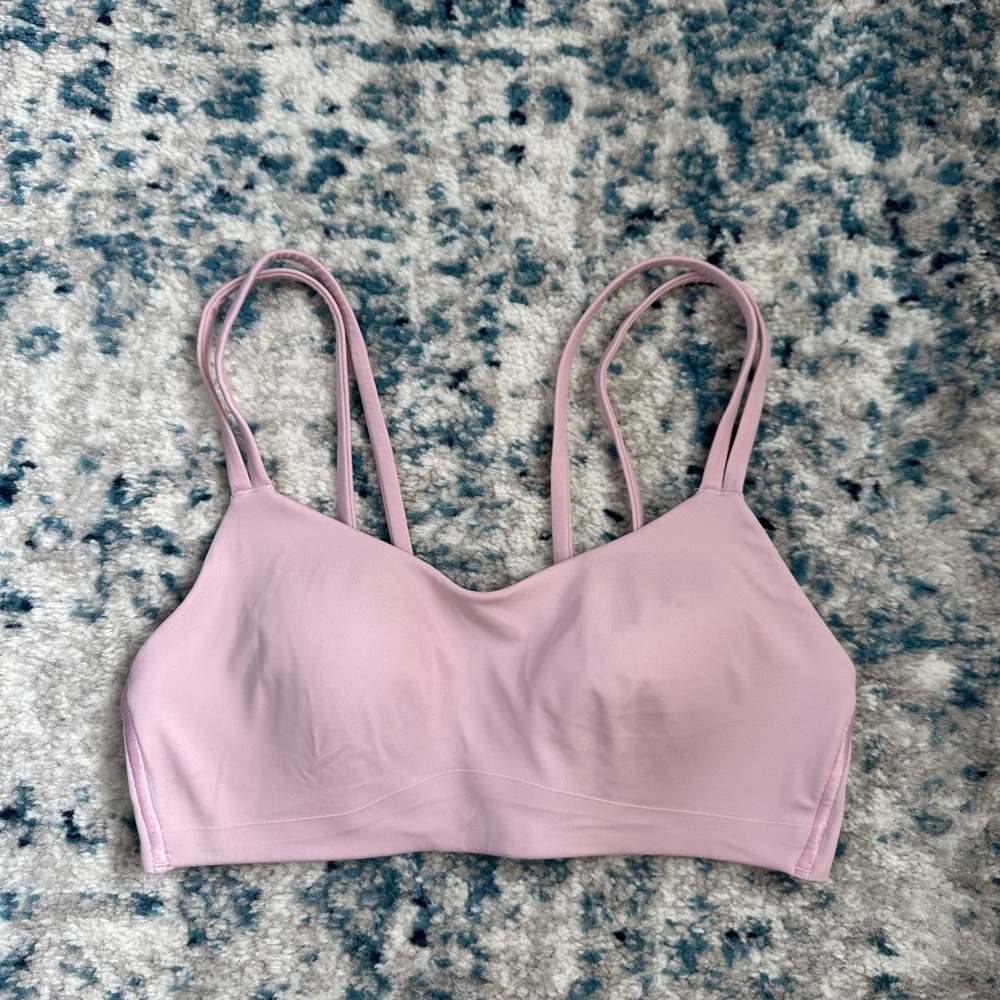 Lululemon "like a cloud" bra